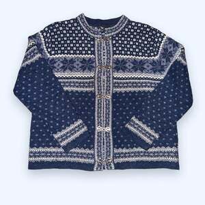 Vintage 80s skyr wool cardigan